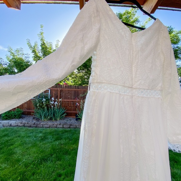 Never Worn New “Oh My Gown” Boho Wedding Dress 14 - Picture 2 of 16
